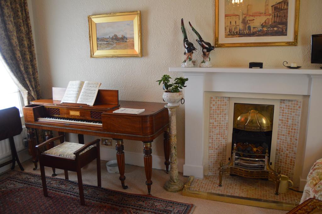 Lady Penelope'S B&B Duns Extérieur photo